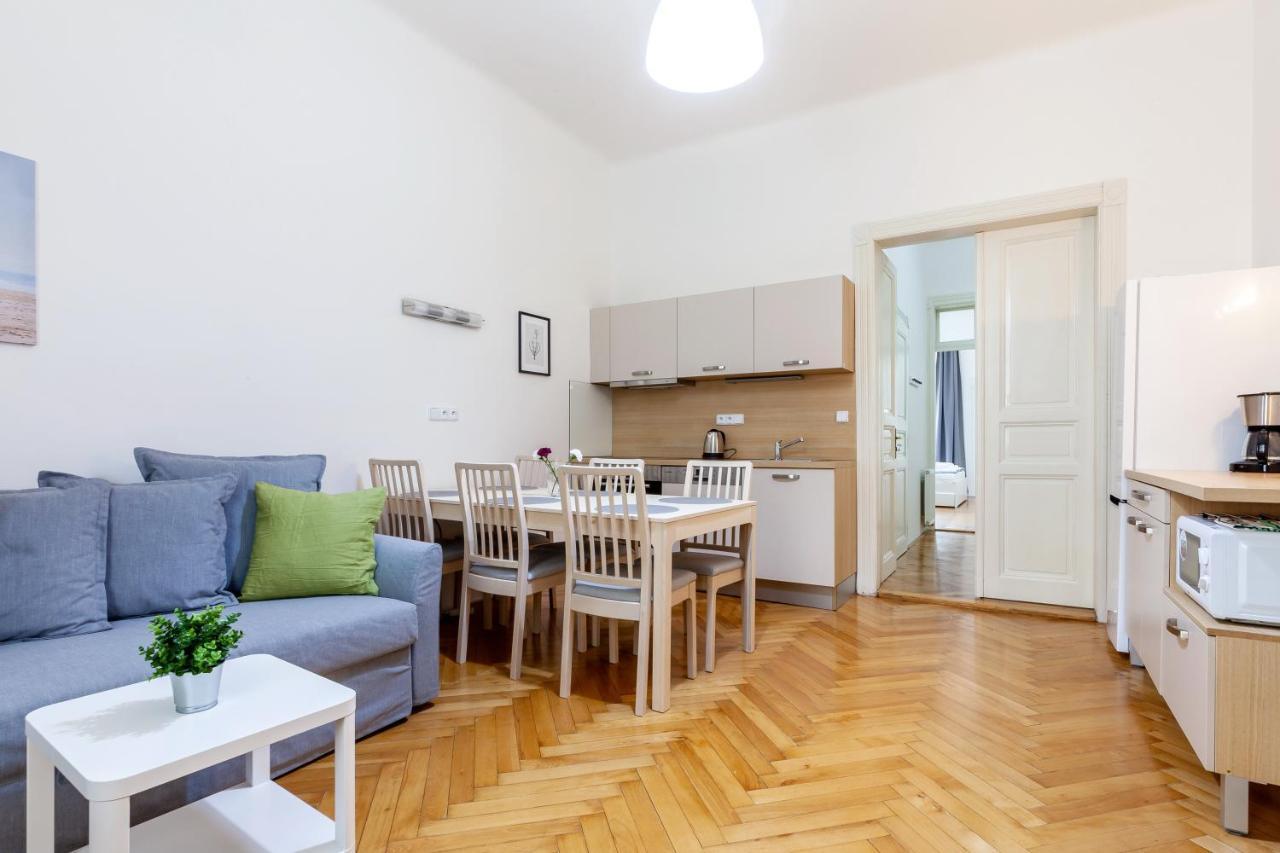 City Castle Aparthotel Прага Екстер'єр фото