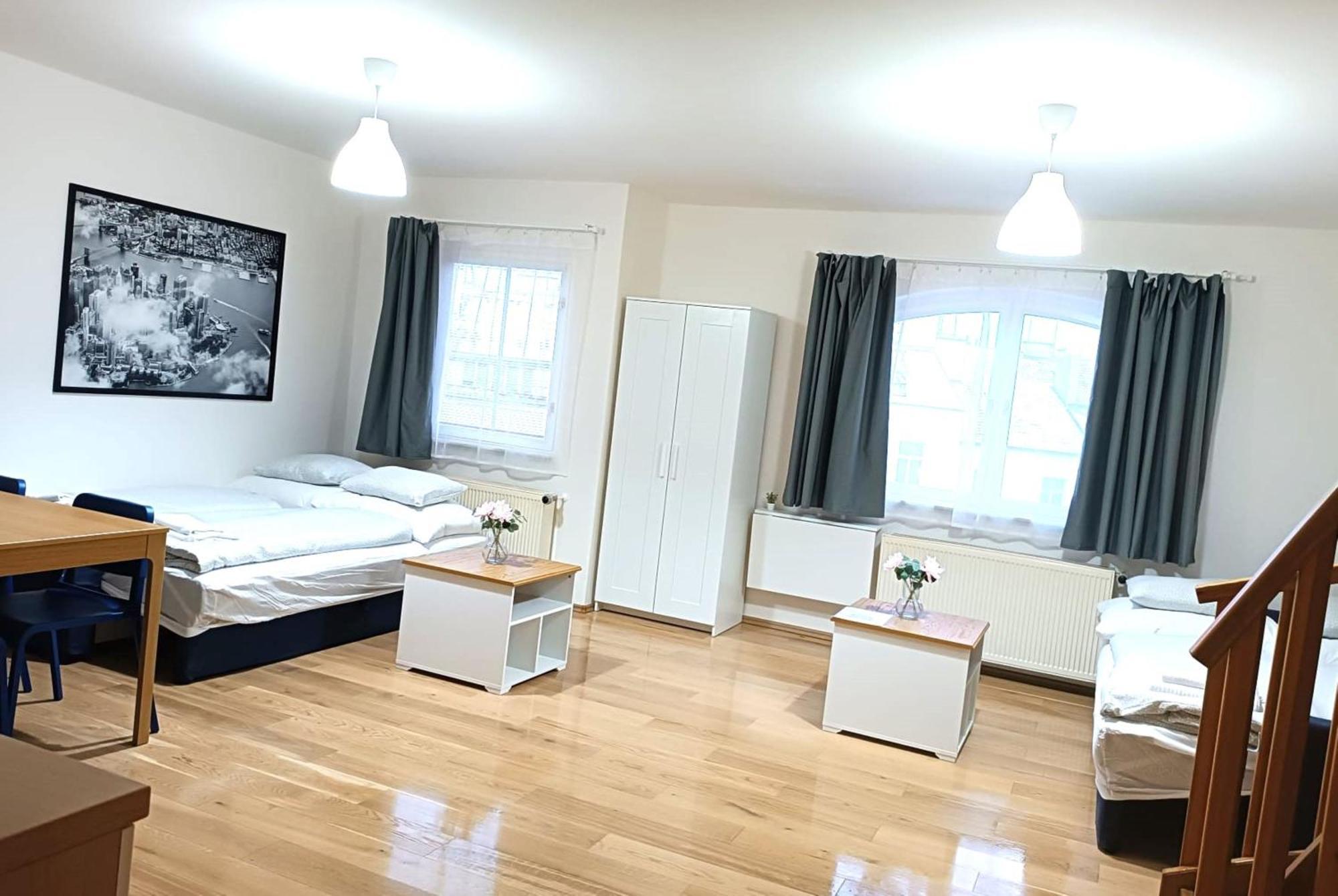 City Castle Aparthotel Прага Екстер'єр фото
