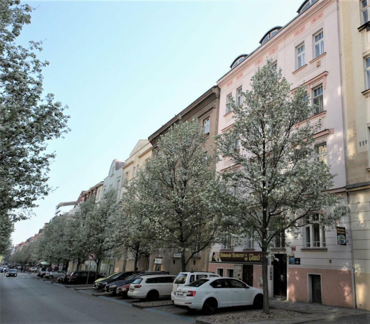 City Castle Aparthotel Прага Екстер'єр фото