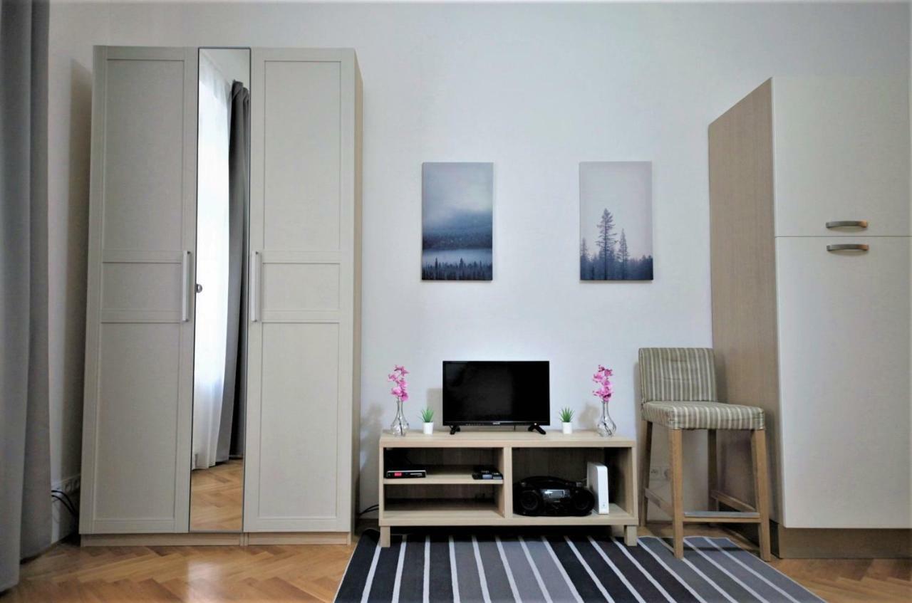 City Castle Aparthotel Прага Екстер'єр фото
